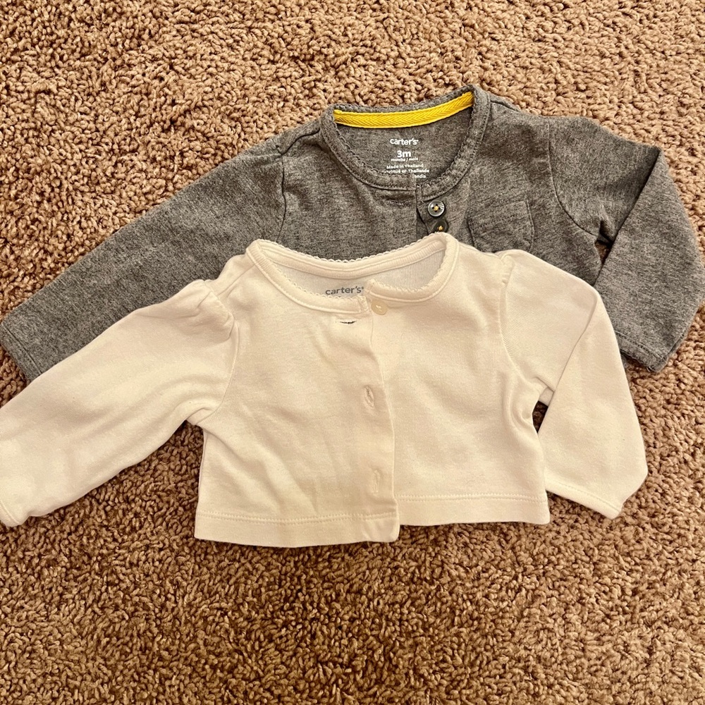 Baby girls crop sweater, Carters, Size 3 months- Perfect condition